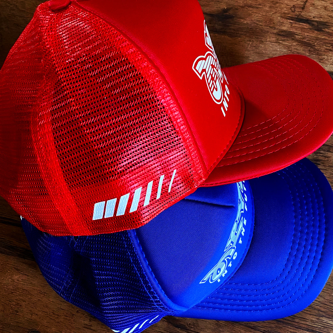 Boné Trucker "INTO THE FUTURE"