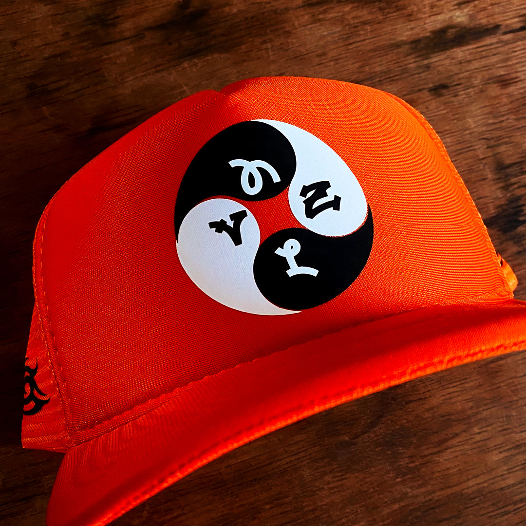 Boné Trucker "YINYIN"